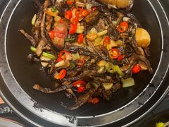 -云海肴·汽锅鸡·云南菜(天山百盛优客店)