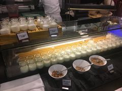 -圣丰索菲特·2 On 988 Café 自助餐厅
