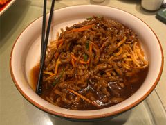 馓子牛肉丝-刘胖子家常菜·蹄花焖藕(兴业店)