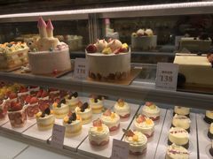 面包甜点陈列柜-御蝶坊生日蛋糕KNAC(创业店)