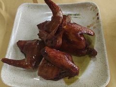 红烧乳鸽-吉莲利苑海鲜酒家(珠海拱北28年老字号店)