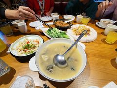 -隔壁老王·家常云南菜(花巷店)