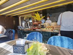 -桔子酒店(深圳东门湖贝地铁站店)