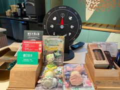 -星巴克臻选(莘庄仲盛店)