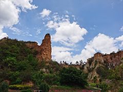 -彩色沙林风景区