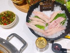 -老房老舍重庆火锅(假日城市店)
