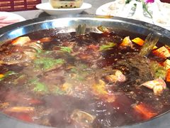 -忘情水鱼头·鲜鱼火锅(滨江中路店)