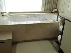 浴缸-北京康莱德酒店