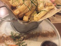 -Mark&Mars Restaurant