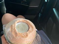 -志龙皇冠吃货椰子铺