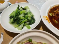 -渝信川菜 · 川味家常菜(财富购物中心店)