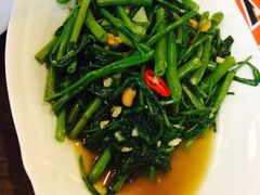 -Dang restaurant (patong phuket)