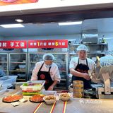 跟着成都本地人吃｜东门牛市口新晋排队凶火锅🍲