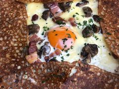 鸡蛋蘑菇熏肉荞麦可丽饼-RAC BAR(安福路店)