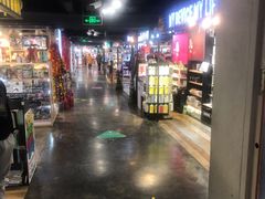 -第5大道精品休闲购物广场