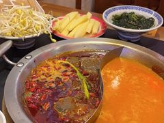 -沸炉重庆老火锅(军事博物馆店)