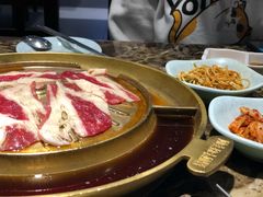 -猪啊牛呀羊啊铜盘烤肉(正大广场店)