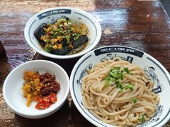 -黑白电视长沙小吃(美林M·LIVE天地东座店)