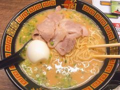 豚骨拉面-一蘭拉面(新宿中央东口店)