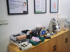 -视野联行眼镜•蔡司•依视路(温江店)
