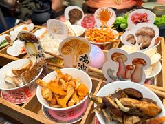 -菌自由丨野生菌火锅特色庭院餐厅(丽江古城店)
