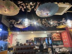 -老街烧烤大排档·地道湖北菜·龙虾馆(汉口火车站店)