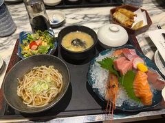 -家贺屋刺身寿司专门店