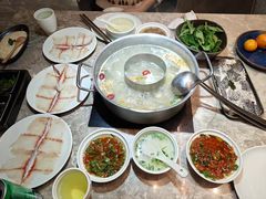 -丽江龙继斑鱼庄(罗宾森购物广场店)