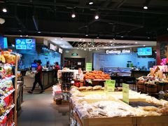 -中百仓储超市有限公司(越秀星汇维港店)