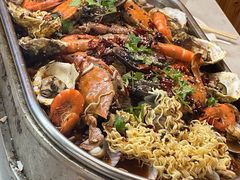 -老东镇啤酒屋海鲜加工·蒸汽海鲜·海鲜烧烤(台东店)