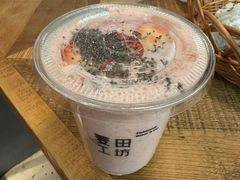 莓果香蕉奶昔-麦田工坊(月湖店)