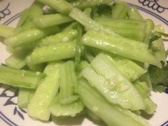 拍黄瓜-冷大厨灌汤包