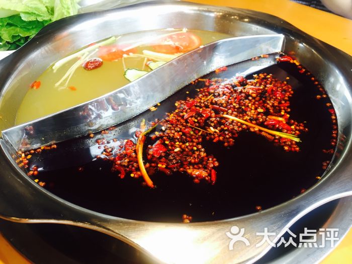 蜀仟串 串串香火锅店鸳鸯锅图片 - 第2张