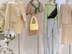 -nana showroom娜娜家服装店