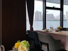 靠窗位-RIVIERA 松鹤楼(外滩店)