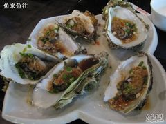 生蚝2元一个和4元一个的里面肉都是一样的-京港生鲜(四道口店)