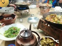 -聚鑫朋酸菜肥肠(文艺路口店)