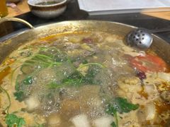 -顶顶汤火牛排火锅·经典铜锅涮肉