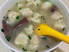 鸭血馄饨-笑云开汤包店(网巾市店)