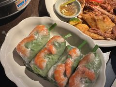 -大头虾越式风味餐厅(光明广场店)