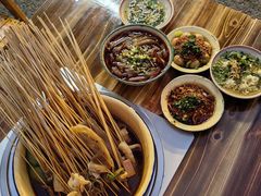 -拈签一笑黄牛肉辣卤串串