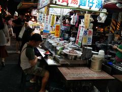 -六合夜市