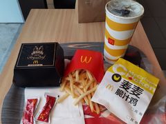 -麦当劳(松江南乐得来速店)