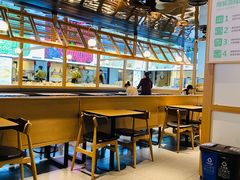 大堂-老乡鸡(上海品尊国际中心店)