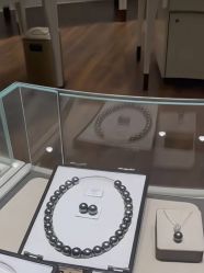 -RUANS阮仕珍珠(北京蓝色港湾店)