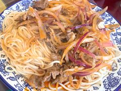 -三升美食城