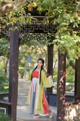 -汉仪华裳汉服馆(打浦桥店)