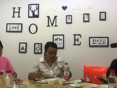 -小辣妹川味海鲜加工店(第一市场椰风巷店)