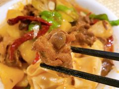 新疆大盘鸡-巴扎美食·新疆菜·西域歌舞表演餐厅(新疆大厦店)