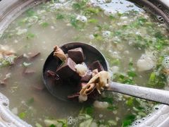 -华龙特色大骨鸡农家菜馆